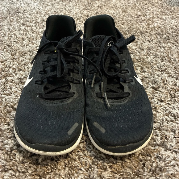 Nike Women’s Black Lace Up Free RN Running Shoes Black- Size 7.5 - Picture 2 of 10